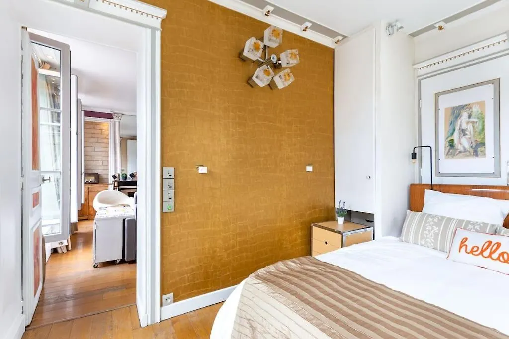 Apartment Appartement De 3 P, Baroque Et Vues Sur Toits Du Marais Paris