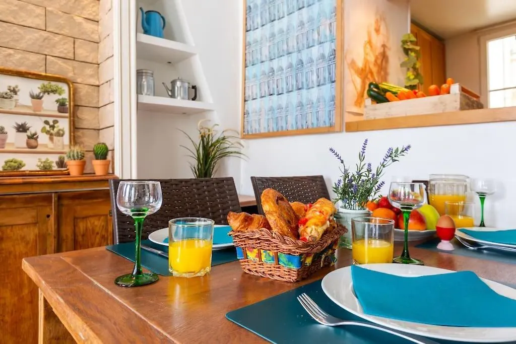 Appartement De 3 P, Baroque Et Vues Sur Toits Du Marais Paris 0*,